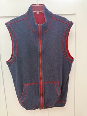 Daniel Cremieux Reversible Navy/Red Knit Zip-Up Vest